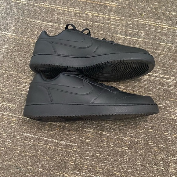 Nike Men's Black Sneakers Size 12 Ebernon Low Triple AQ1775-003 - Picture 5 of 9